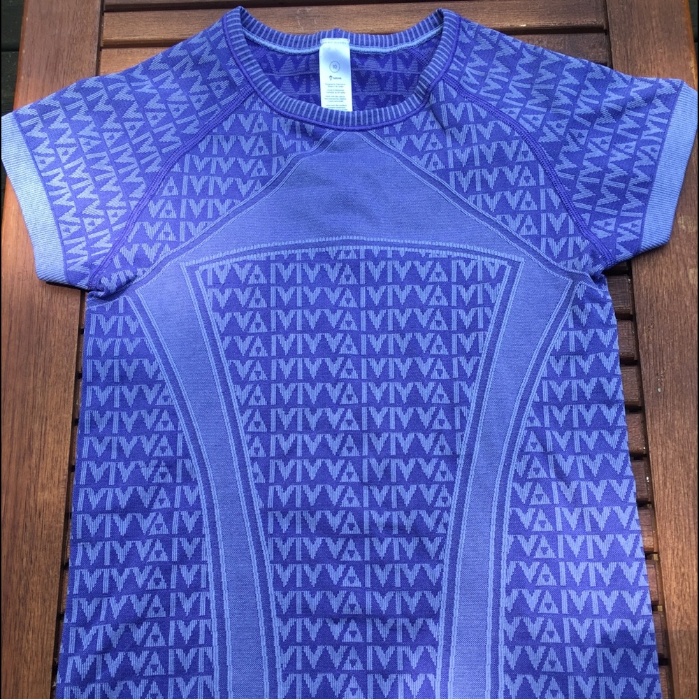 IVIVVA: Size 10 Shirt